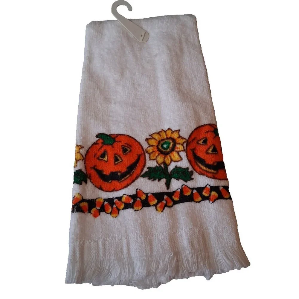 Vintage Halloween Hand Towel NOS Small Fringe Pumpkin Head Scarkrow NEW 18" - Picture 2 of 10
